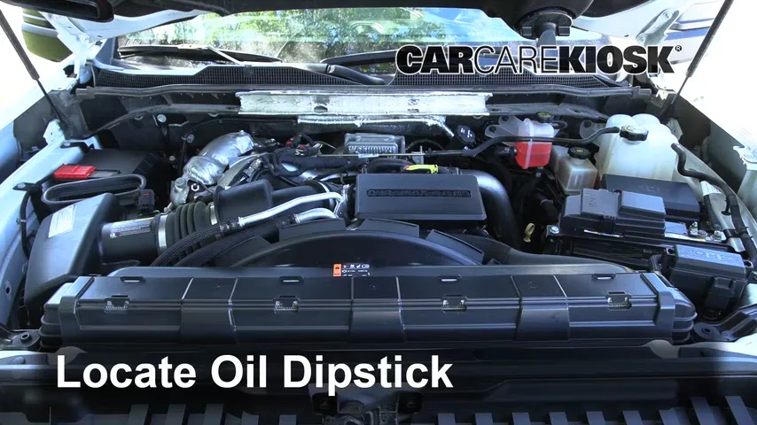 2020 Chevrolet Silverado 2500 HD LT 6.6L V8 Turbo Diesel Crew Cab Pickup Oil Check Oil Level